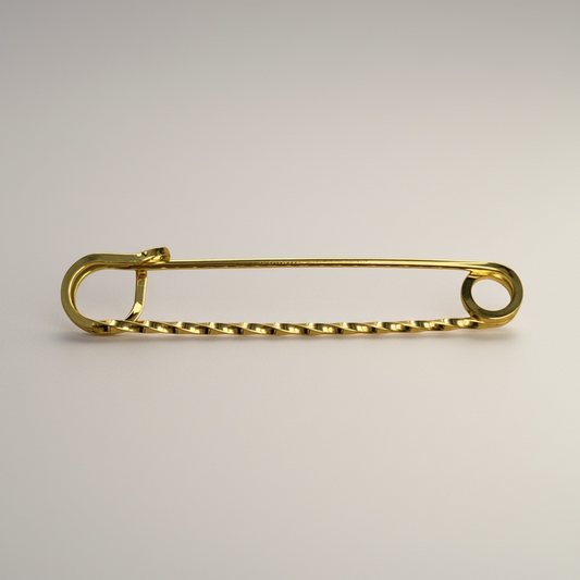 Golden Twisted Traditional Stock Pin